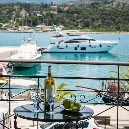 Fidias * Argostoli (Kefalonia)